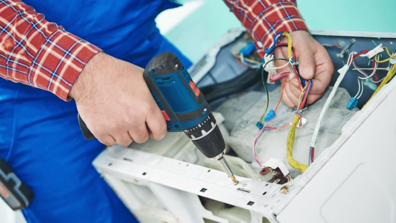 Zeytinburnu Dominox Dominox çamaşır makinesi kart tamiri – Su almama arızası orijinal parça ile giderildi. - Teknik servis örneği